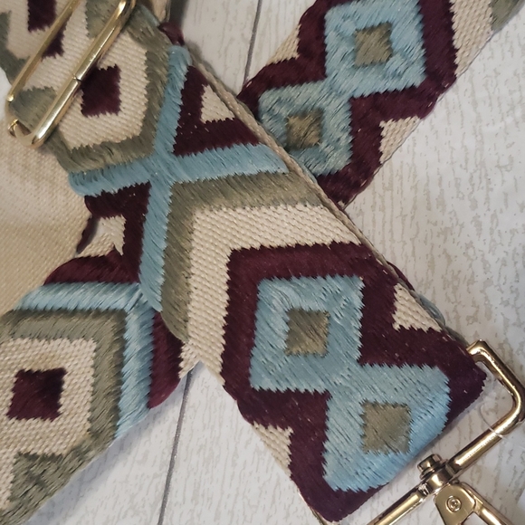 Seventeen stars bag or camera embroidery strap bew - Picture 2 of 3